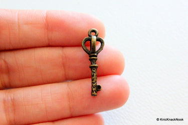 5 x Zinc Alloy Bronze Tone Key Charm Pendants 22mm x 8mm